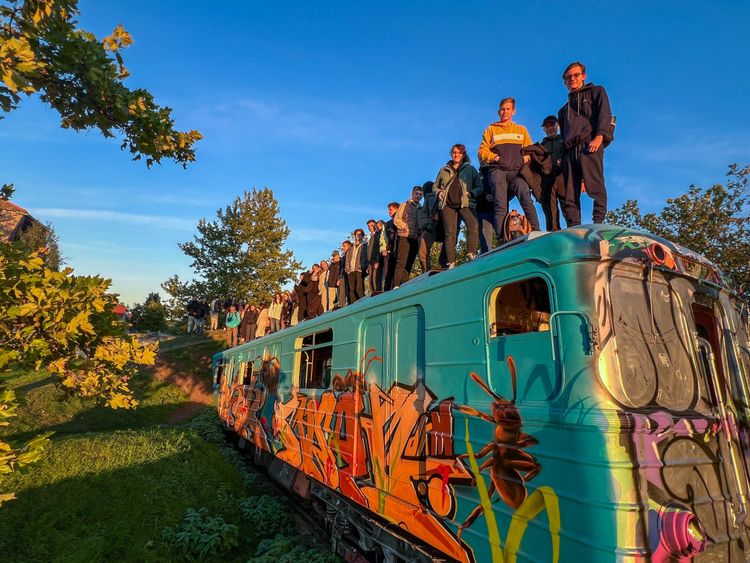 Éjtúra több mint három évtizede